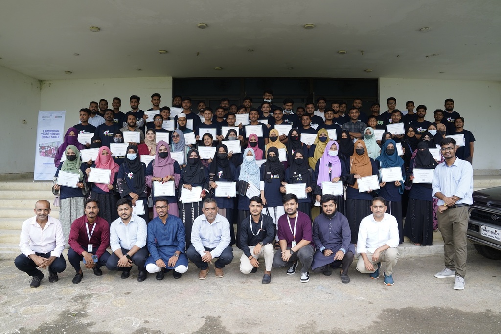 Hands-on skill Development for Internet-based Application  to Empower Underprivileged Women & Youth